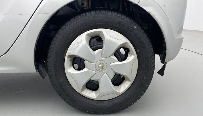 2017 Tata Tiago XT PETROL, CNG, Manual, 47,298 km, Left Rear Wheel