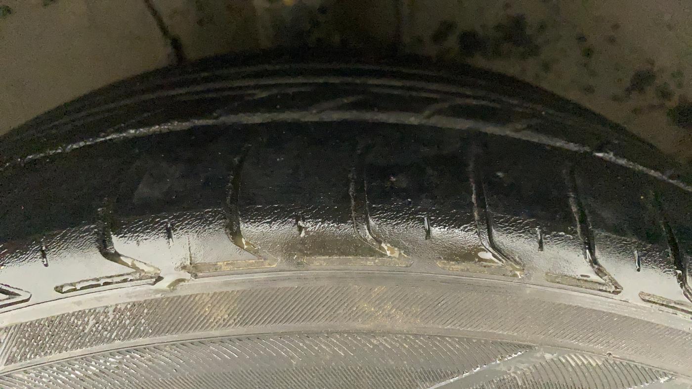 2012 Toyota Corolla Altis G PETROL, Petrol, Manual, 1,00,798 km, Left Front Tyre Tread