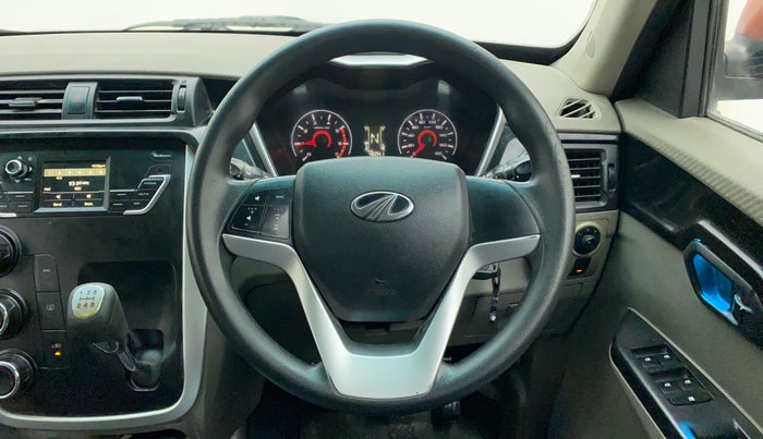 2016 Mahindra Kuv100 K8 5 STR, Petrol, Manual, 47,044 km, Steering Wheel Close Up