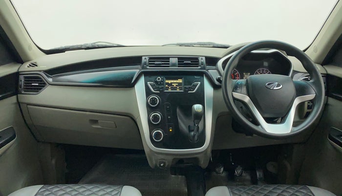 2016 Mahindra Kuv100 K8 5 STR, Petrol, Manual, 47,044 km, Dashboard