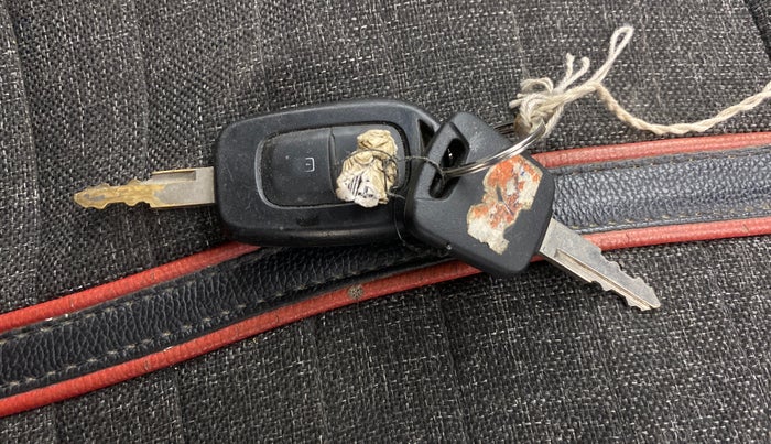 2018 Datsun Redi Go S 1.0 AMT, Petrol, Automatic, 72,608 km, Key Close Up