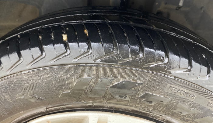 2018 Datsun Redi Go S 1.0 AMT, Petrol, Automatic, 72,608 km, Right Front Tyre Tread