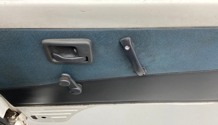 2017 Maruti OMNI E 8 STR, Petrol, Manual, 27,921 km, Driver Side Door Panels Control