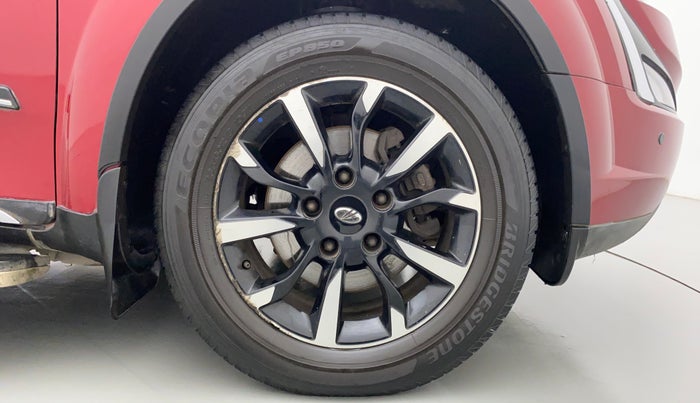 2018 Mahindra XUV500 W11 AT, Diesel, Automatic, 54,467 km, Right Front Wheel