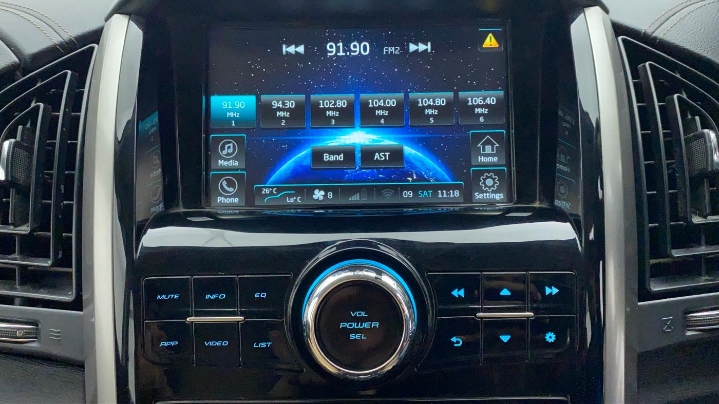 2018 Mahindra XUV500 W11 AT, Diesel, Automatic, 54,467 km, Infotainment System