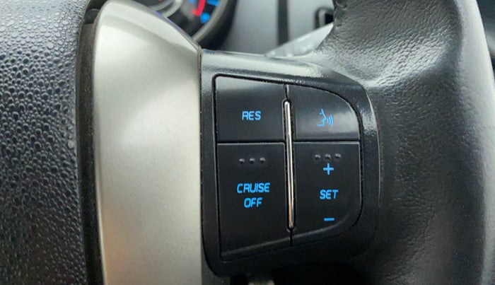 2018 Mahindra XUV500 W11 AT, Diesel, Automatic, 54,467 km, Adaptive Cruise Control