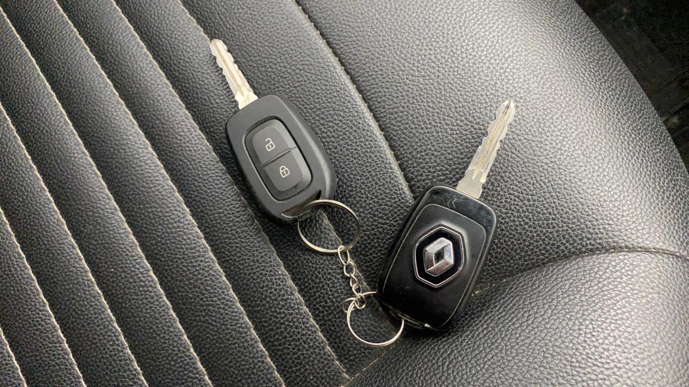 2021 Renault Duster RXZ 1.5 PETROL MT, Petrol, Manual, 36,181 km, Key Close Up