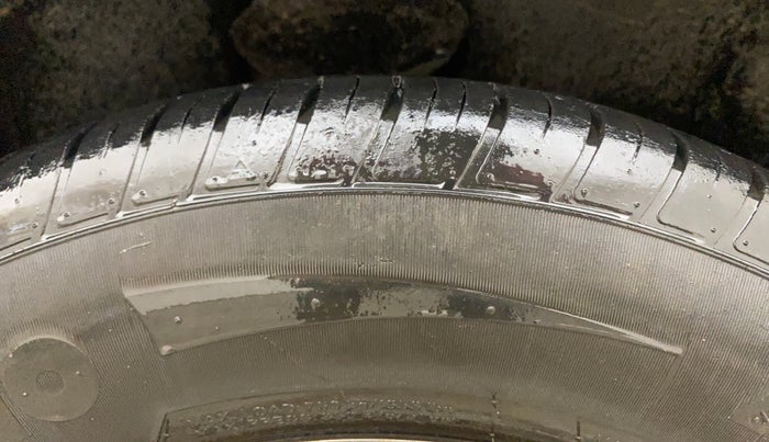 2021 Renault Duster RXZ 1.5 PETROL MT, Petrol, Manual, 36,181 km, Right Front Tyre Tread