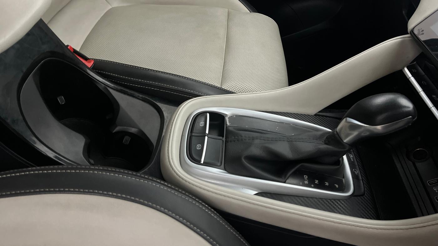 2021 MG ASTOR SAVVY 1.5 CVT, Petrol, Automatic, 42,291 km, Gear Lever