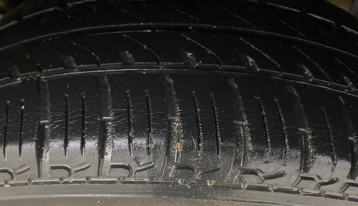 2015 Tata Nano TWIST XTA, Petrol, Automatic, 27,058 km, Left Rear Tyre Tread