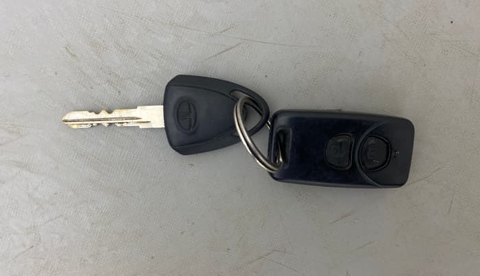 2015 Tata Nano TWIST XTA, Petrol, Automatic, 27,058 km, Key Close Up
