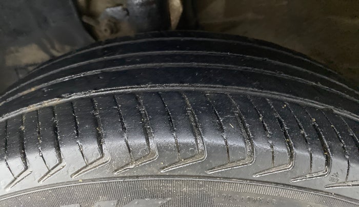 2020 Maruti New Wagon-R LXI CNG (O) 1.0, CNG, Manual, 60,468 km, Left Front Tyre Tread