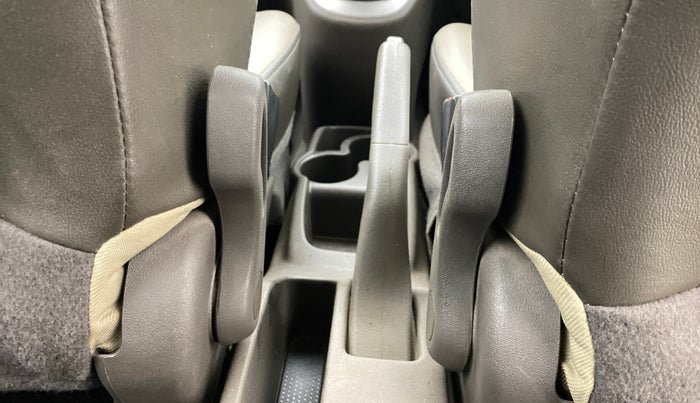 2015 Hyundai i10 MAGNA 1.1, Petrol, Manual, 28,831 km, Driver Side Adjustment Panel