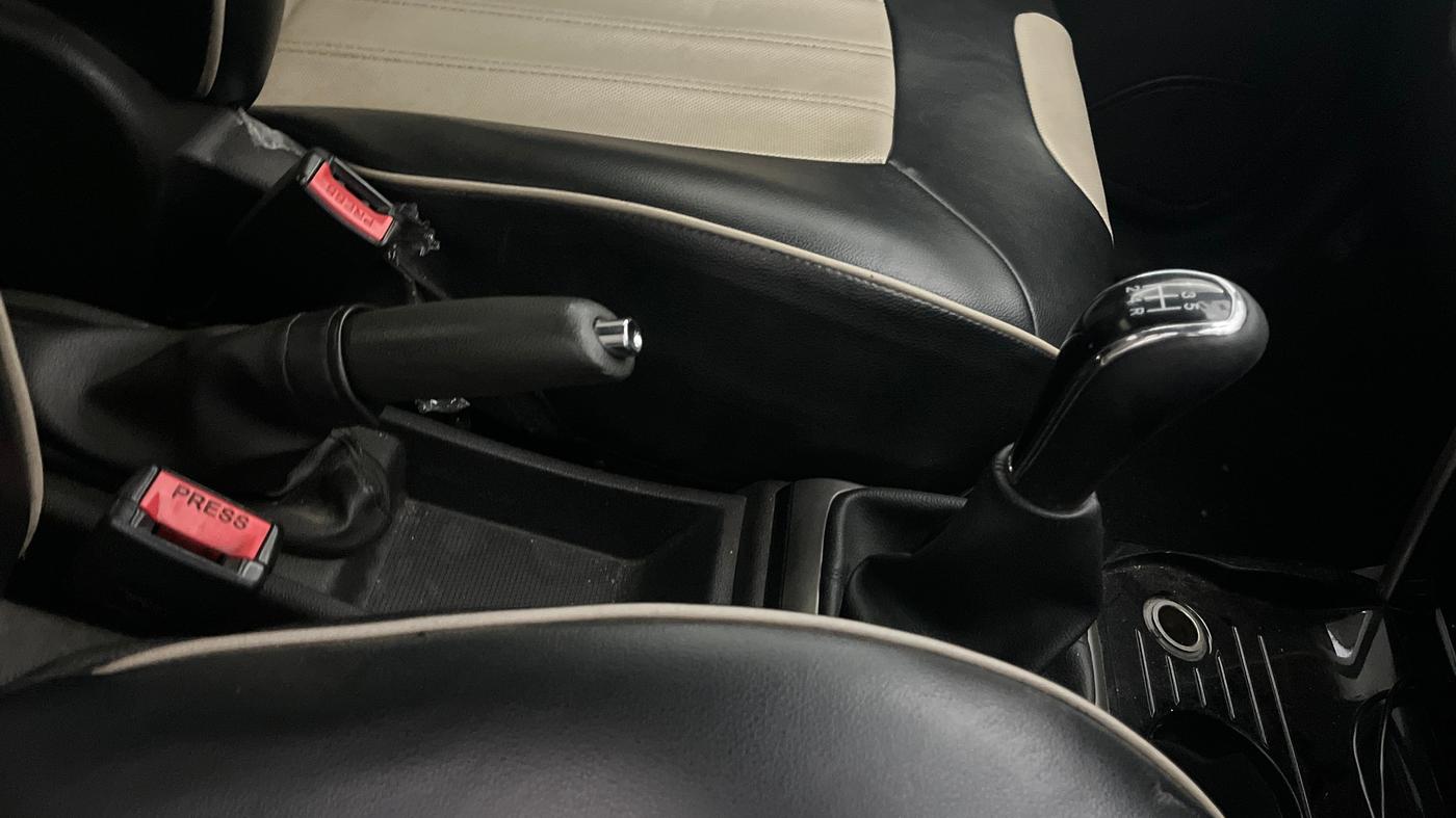 2015 Tata Zest XM PETROL, CNG, Manual, 79,089 km, Gear Lever