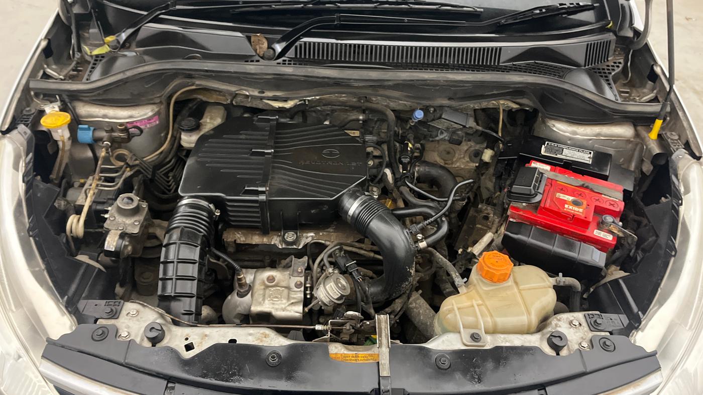 2015 Tata Zest XM PETROL, CNG, Manual, 79,089 km, Engine View