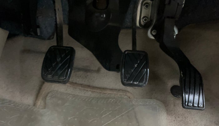 2014 Maruti Swift Dzire VXI, Petrol, Manual, 16,655 km, Pedals