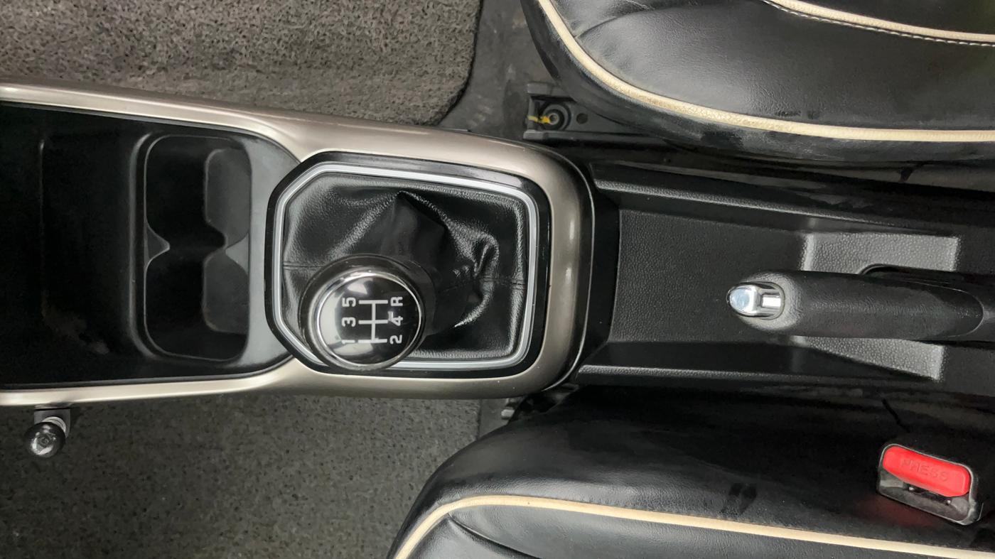 2019 Maruti IGNIS DELTA 1.2, Petrol, Manual, 50,721 km, Gear Lever