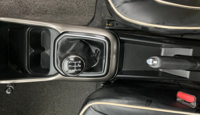 2019 Maruti IGNIS DELTA 1.2, Petrol, Manual, 50,634 km, Gear Lever