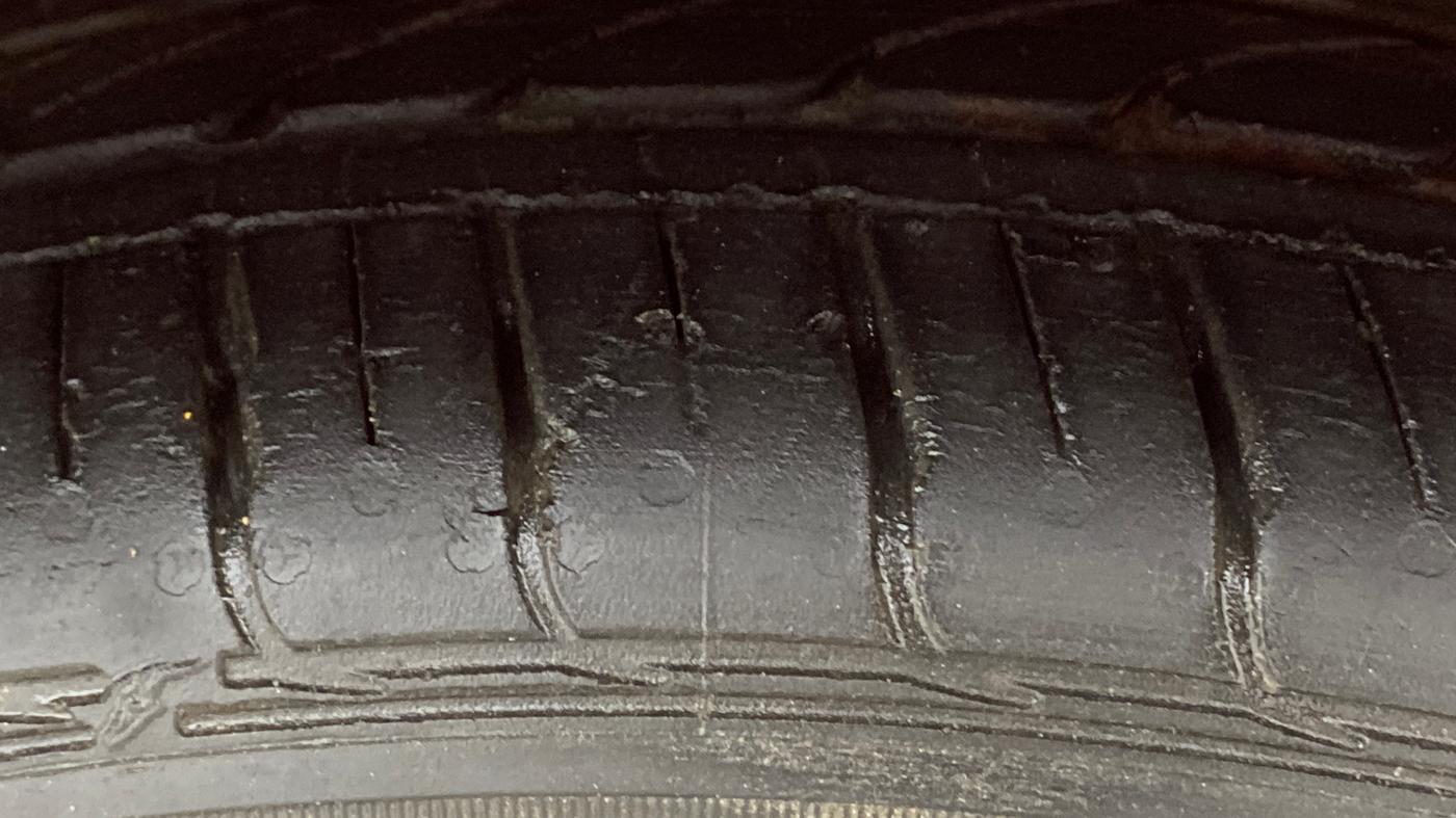 2021 Tata Tiago XZA PLUS PETROL, Petrol, Automatic, 16,977 km, Right Front Tyre Tread