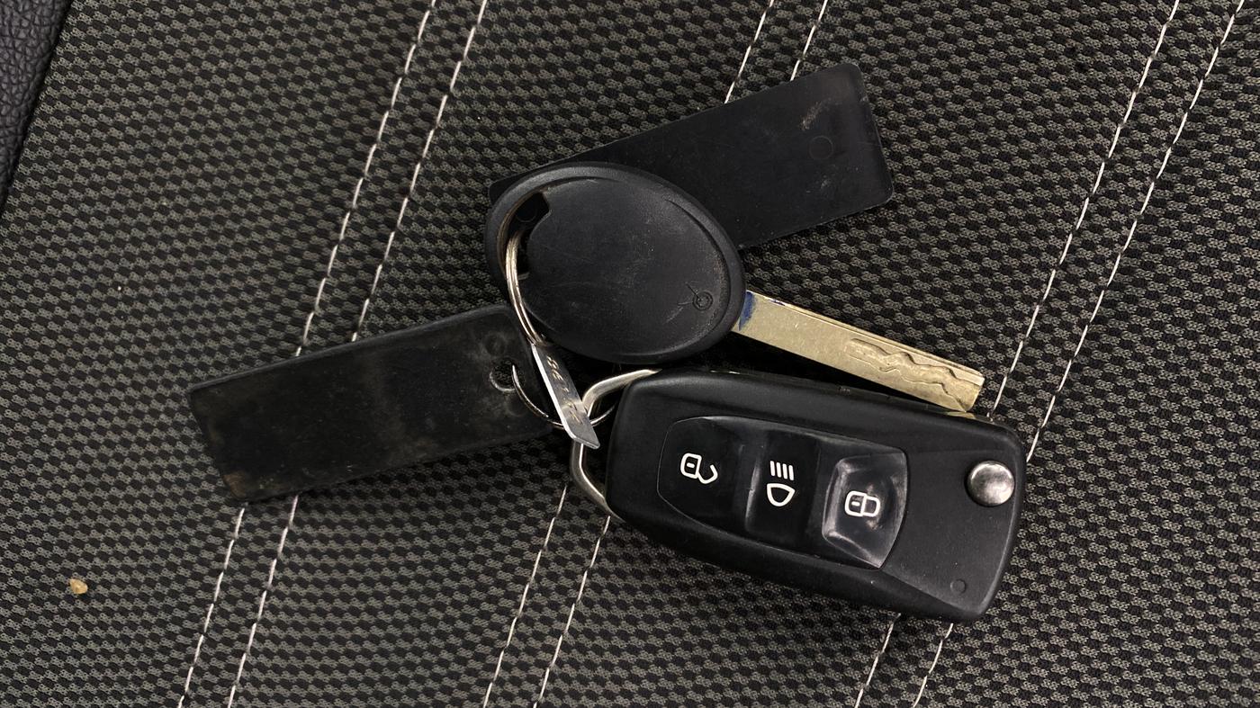 2021 Tata Tiago XZA PLUS PETROL, Petrol, Automatic, 16,977 km, Key Close Up
