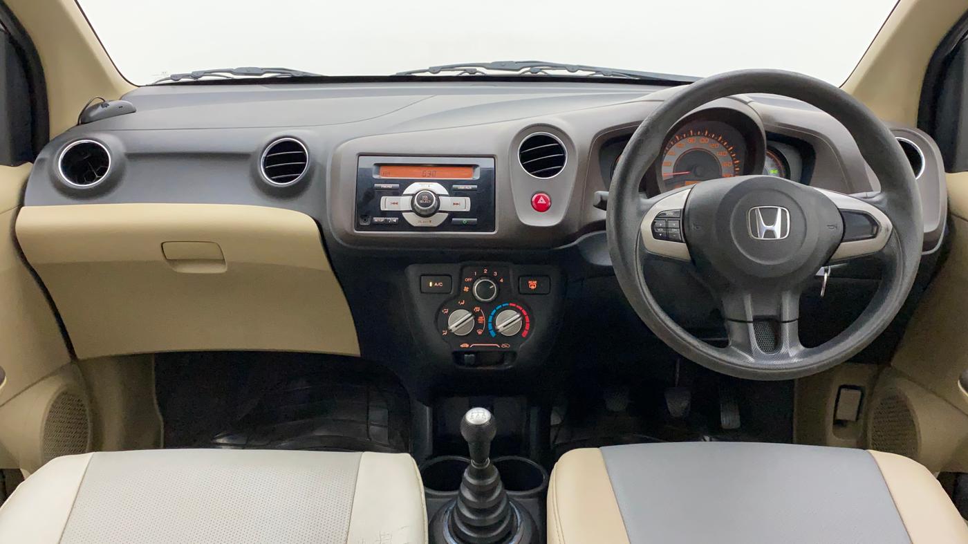 2013 Honda Brio S MT, Petrol, Manual, 70,026 km, Dashboard