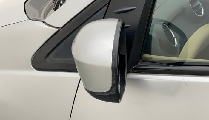 2013 Honda Brio S MT, Petrol, Manual, 70,026 km, Left rear-view mirror - Cover has minor damage
