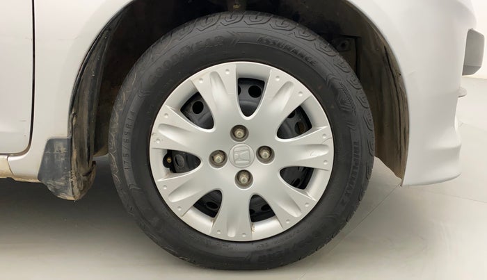 2013 Honda Brio S MT, Petrol, Manual, 70,026 km, Right Front Wheel