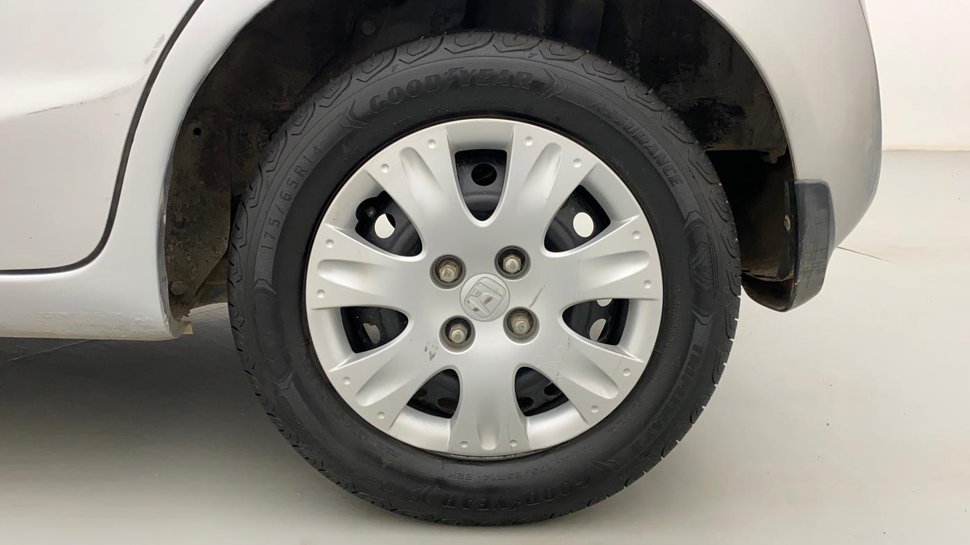 2013 Honda Brio S MT, Petrol, Manual, 70,026 km, Left Rear Wheel