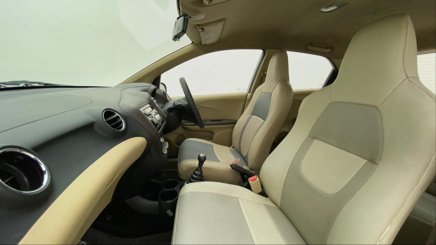 2013 Honda Brio S MT, Petrol, Manual, 70,026 km, Right Side Front Door Cabin