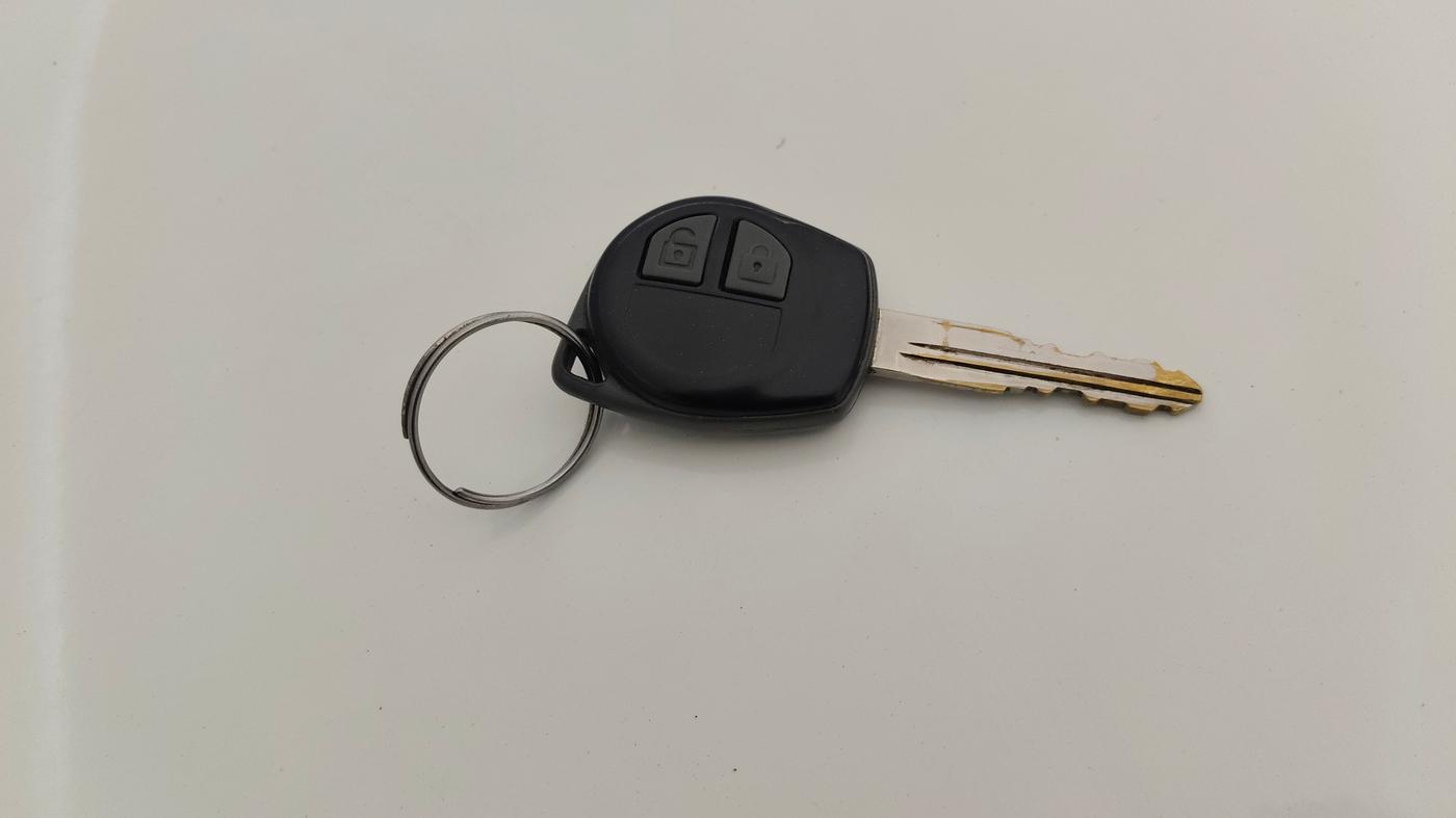 2016 Maruti Wagon R 1.0 VXI, Petrol, Manual, 70,158 km, Key Close Up