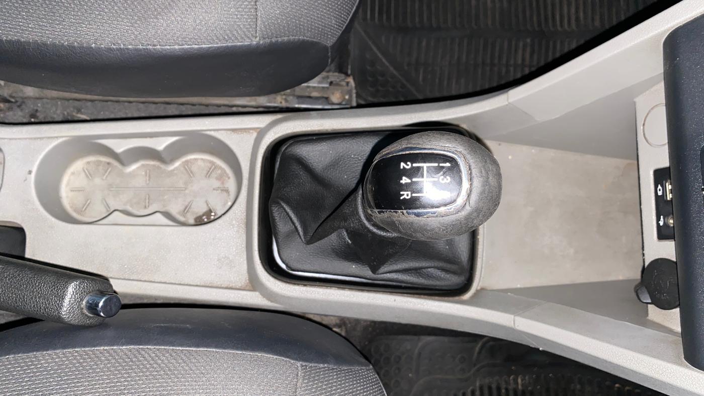 2018 Tata Tiago XT PETROL, Petrol, Manual, 61,983 km, Gear Lever