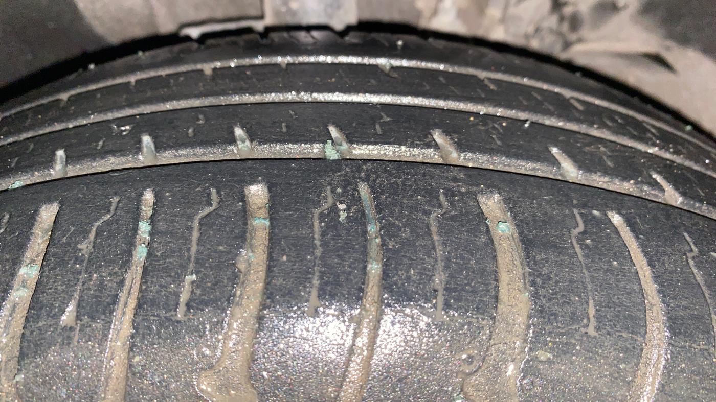 2018 Tata Tiago XT PETROL, Petrol, Manual, 61,983 km, Right Front Tyre Tread