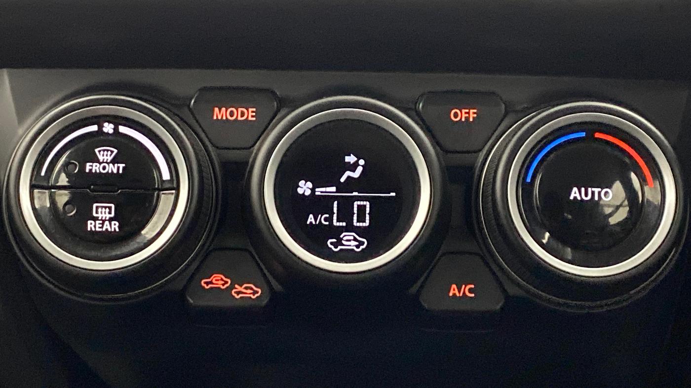 2018 Maruti Swift ZXI D, Petrol, Manual, 17,442 km, Automatic Climate Control
