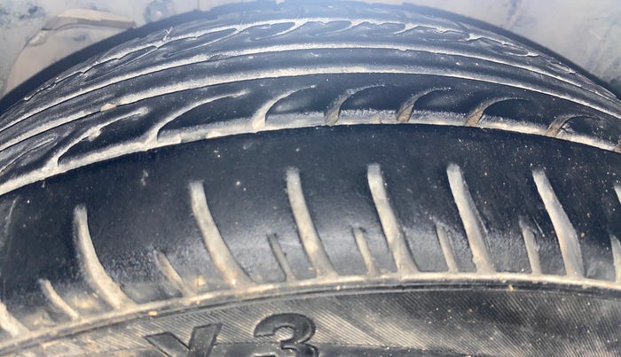 2018 Tata Tiago XZ PETROL, Petrol, Manual, 72,616 km, Left Front Tyre Tread