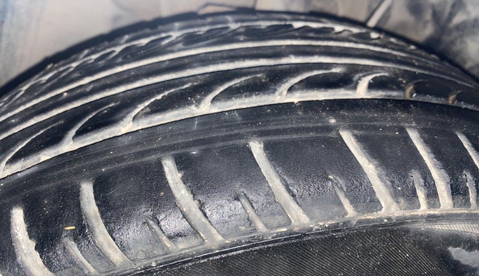 2018 Tata Tiago XZ PETROL, Petrol, Manual, 72,616 km, Right Front Tyre Tread