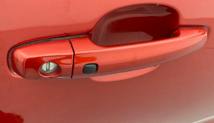 2018 Maruti Vitara Brezza ZDI+ DUAL TONE AMT, Diesel, Automatic, 62,641 km, Lock system - Keyless sensor not working
