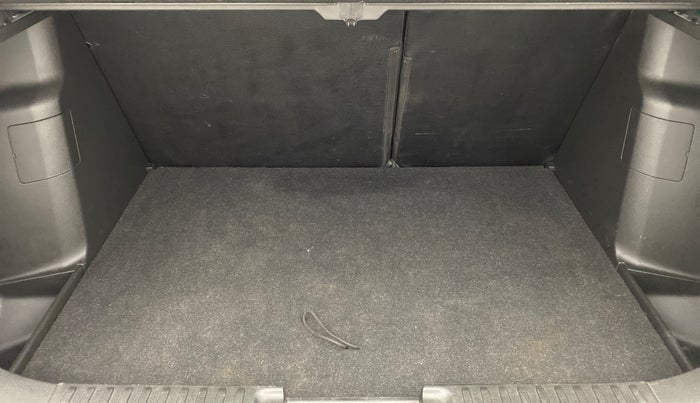 2018 Maruti Vitara Brezza ZDI+ DUAL TONE AMT, Diesel, Automatic, 62,641 km, Boot Inside