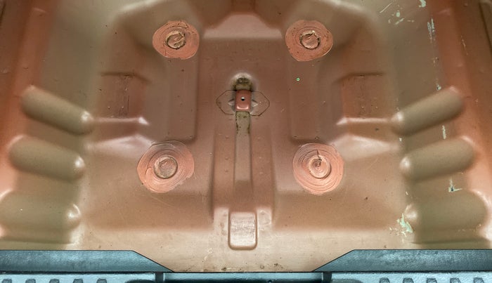 2018 Maruti Vitara Brezza ZDI+ DUAL TONE AMT, Diesel, Automatic, 62,641 km, Boot floor - Slight discoloration