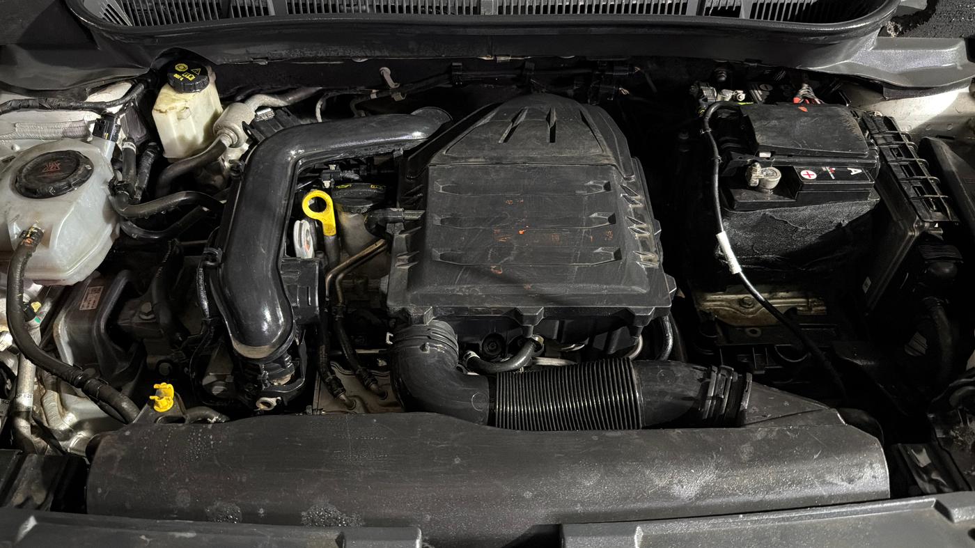 2022 Skoda KUSHAQ AMBITION 1.0L TSI AT, Petrol, Automatic, 57,355 km, Engine View
