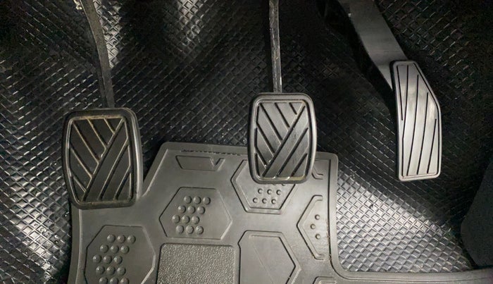 2023 Maruti Alto K10 VXI PLUS, Petrol, Manual, 33,263 km, Pedals