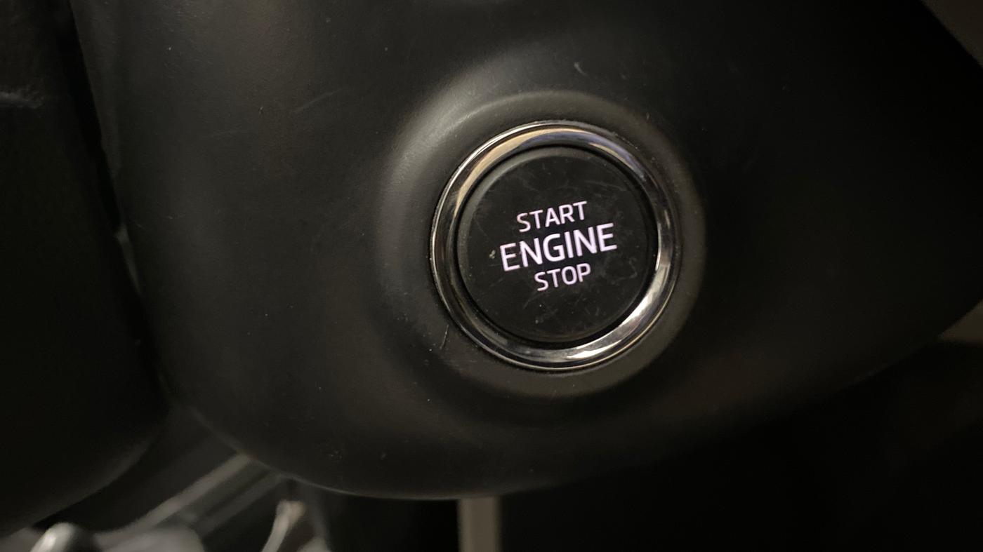 2021 Skoda KUSHAQ STYLE 1.0L TSI MT, Petrol, Manual, 1,02,904 km, Keyless Start/ Stop Button