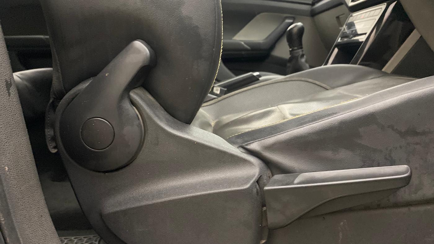 2021 Skoda KUSHAQ STYLE 1.0L TSI MT, Petrol, Manual, 1,02,904 km, Driver Side Adjustment Panel