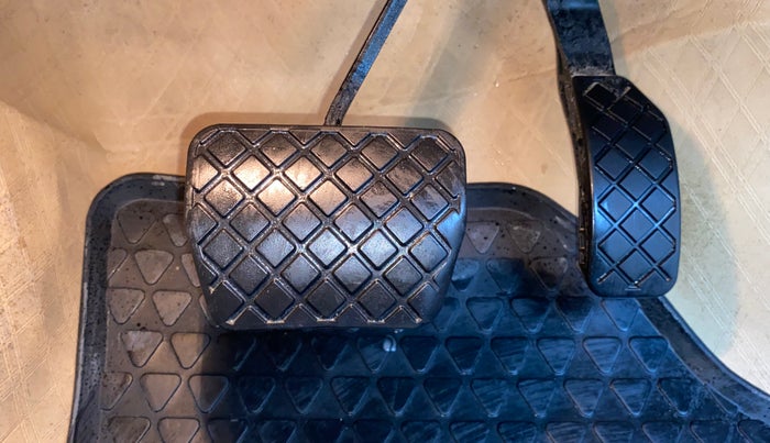 2019 Volkswagen Ameo HIGHLINE PLUS 1.5L AT 16 ALLOY, Diesel, Automatic, 33,515 km, Pedals