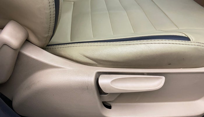 2019 Volkswagen Ameo HIGHLINE PLUS 1.5L AT 16 ALLOY, Diesel, Automatic, 33,515 km, Driver Side Adjustment Panel