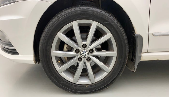 2019 Volkswagen Ameo HIGHLINE PLUS 1.5L AT 16 ALLOY, Diesel, Automatic, 33,515 km, Left Front Wheel