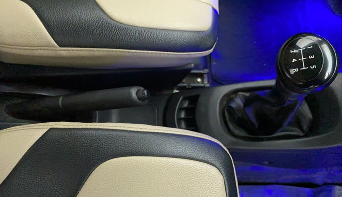 2018 Maruti Wagon R 1.0 LXI CNG, CNG, Manual, 59,616 km, Gear Lever
