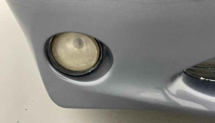 2013 Toyota Etios Liva GD, Diesel, Manual, 1,07,929 km, Right fog light - Not working