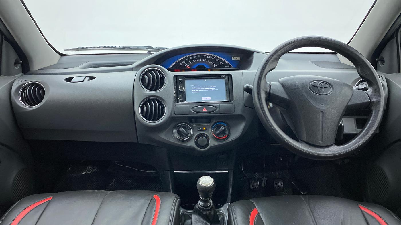 2013 Toyota Etios Liva GD, Diesel, Manual, 1,07,929 km, Dashboard