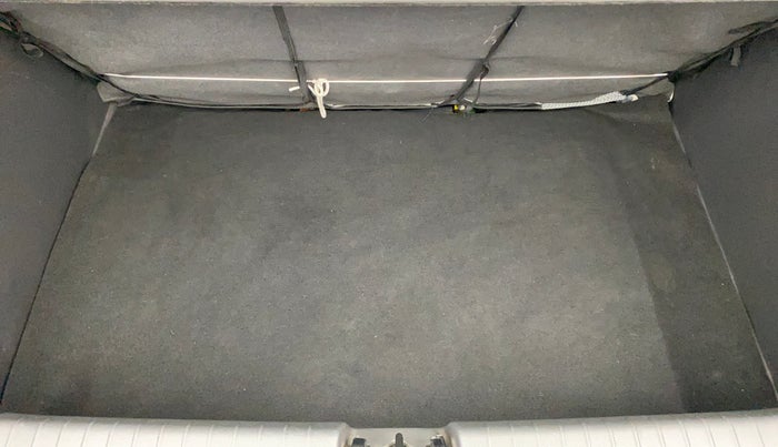 2020 Hyundai GRAND I10 NIOS SPORTZ AMT 1.2 KAPPA VTVT, Petrol, Automatic, 53,700 km, Boot Inside
