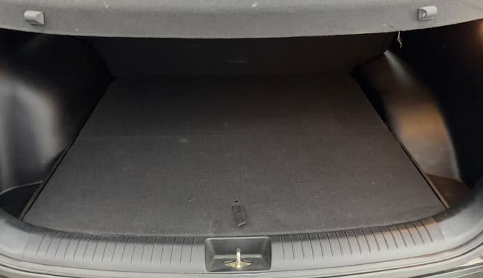 2018 Hyundai Creta SX 1.6 PETROL, Petrol, Manual, 52,834 km, Boot Inside